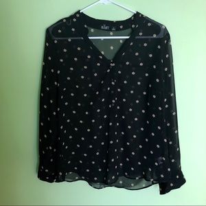 Woman’s Black Star Pattern Blouse